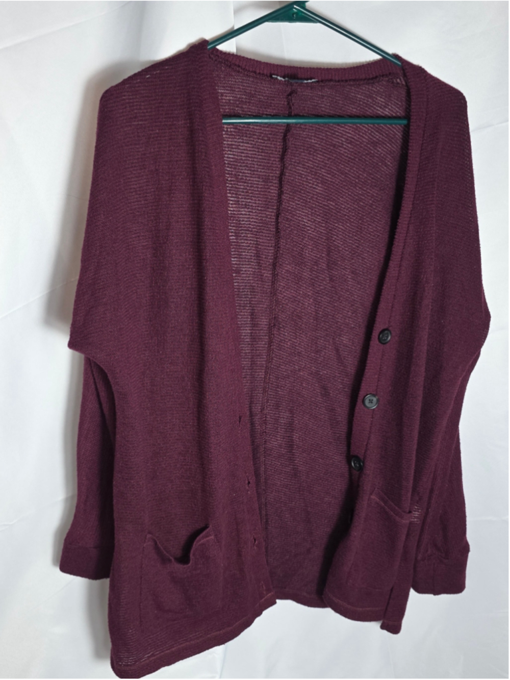 Women's American Eagle Outfitters Cardigan Sweater Size M Burgundy soft cozy
